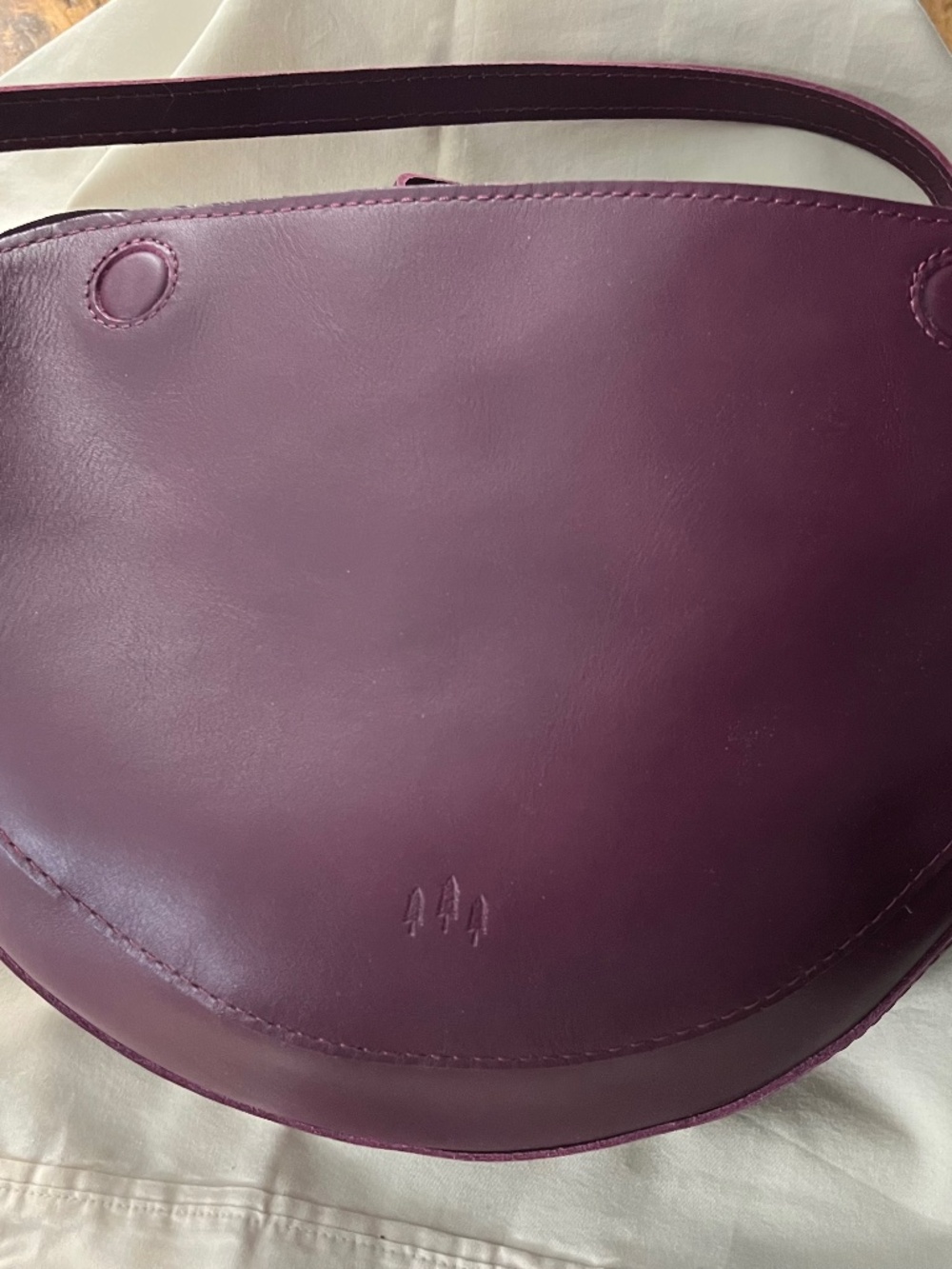 Portland Leather Koala Sling Bag
